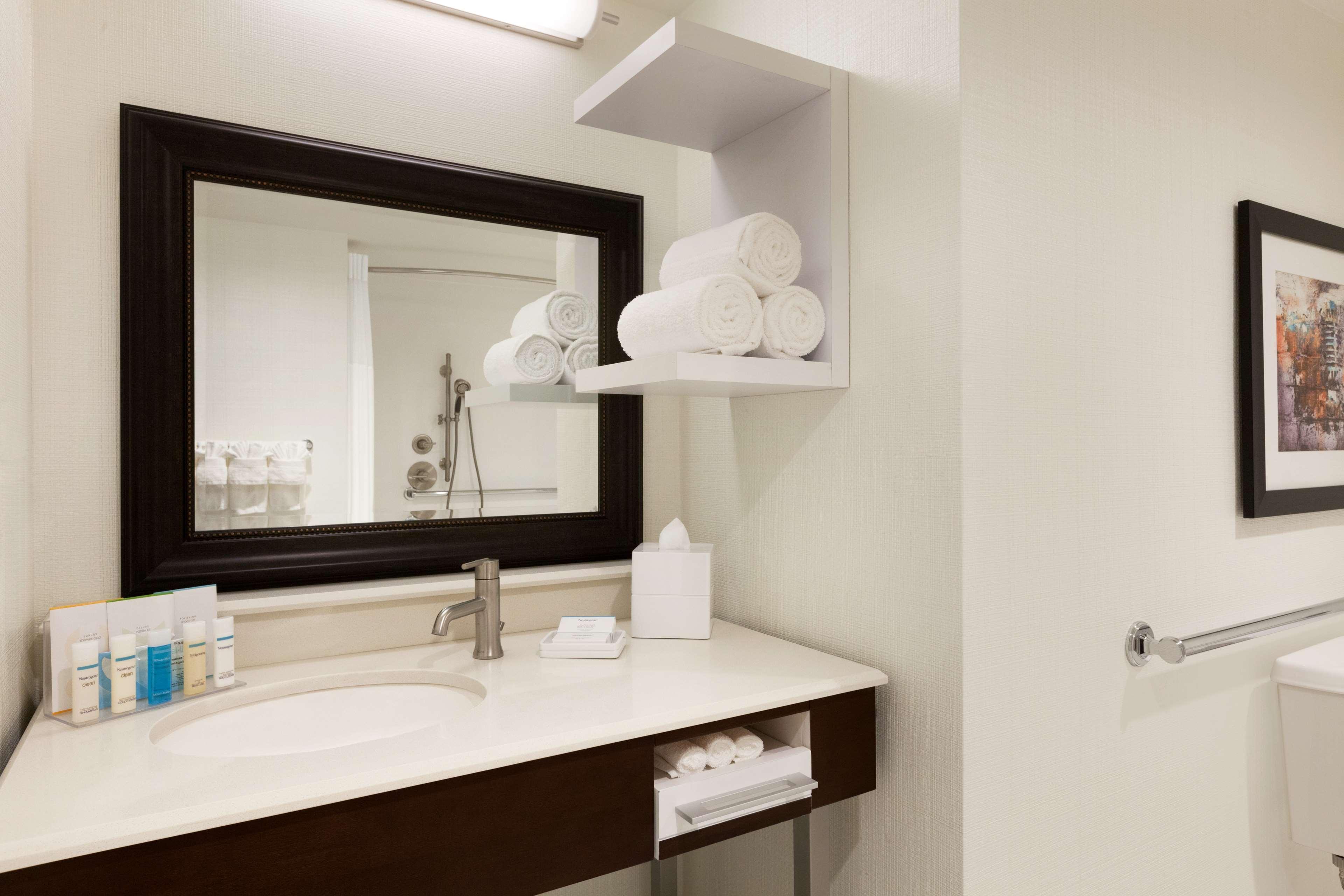 Hampton Inn & Suites Nashville-Downtown Bagian luar foto