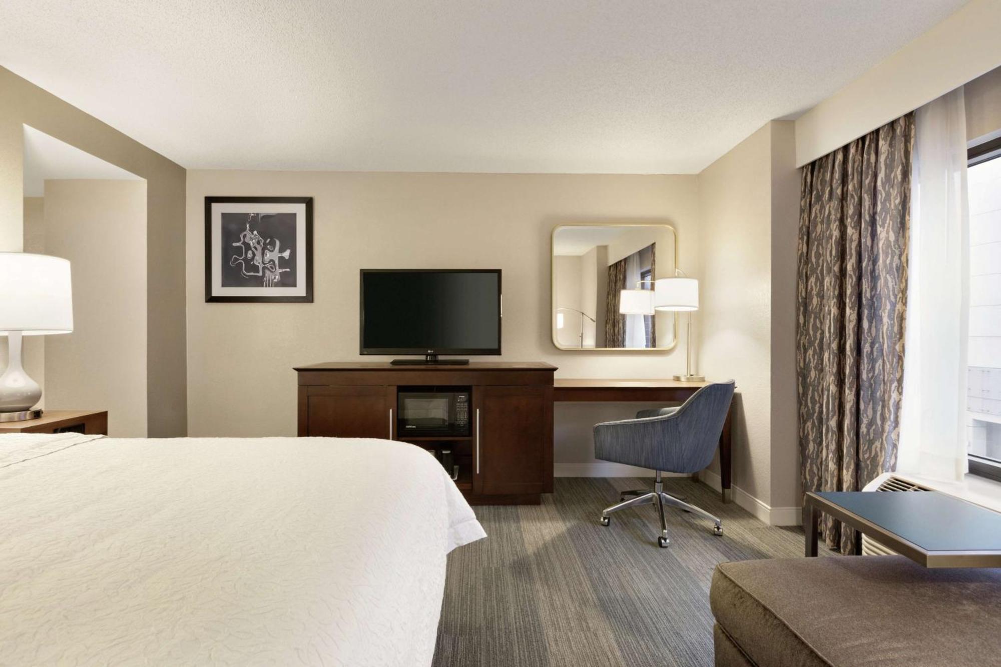 Hampton Inn & Suites Nashville-Downtown Bagian luar foto