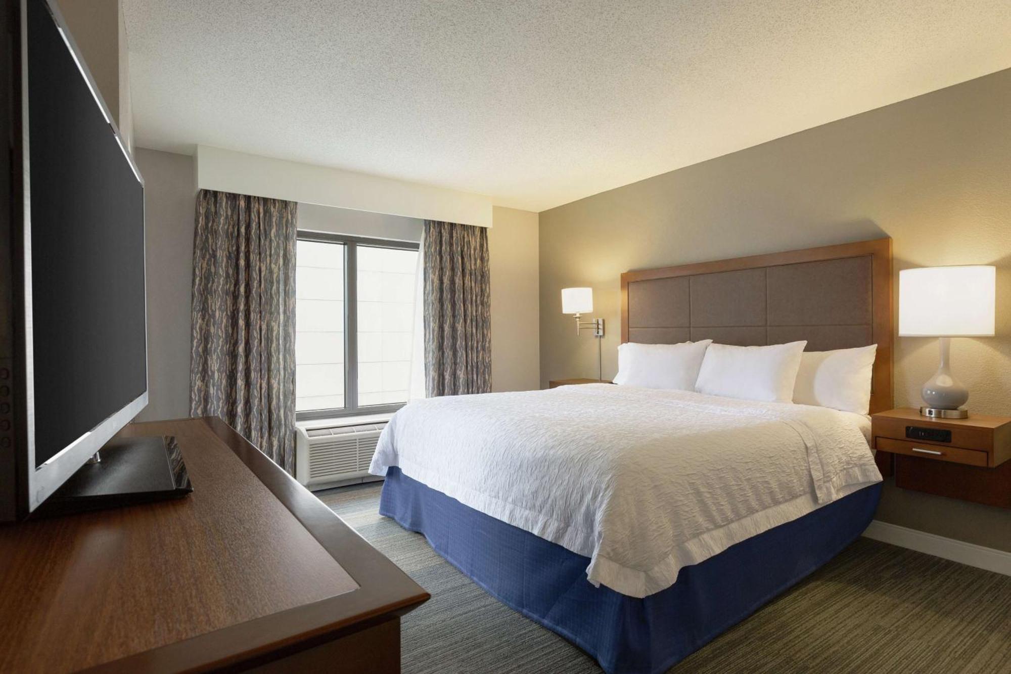 Hampton Inn & Suites Nashville-Downtown Bagian luar foto