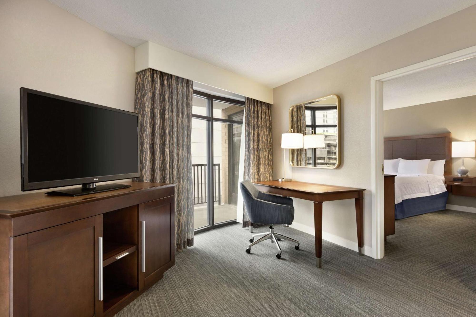 Hampton Inn & Suites Nashville-Downtown Bagian luar foto