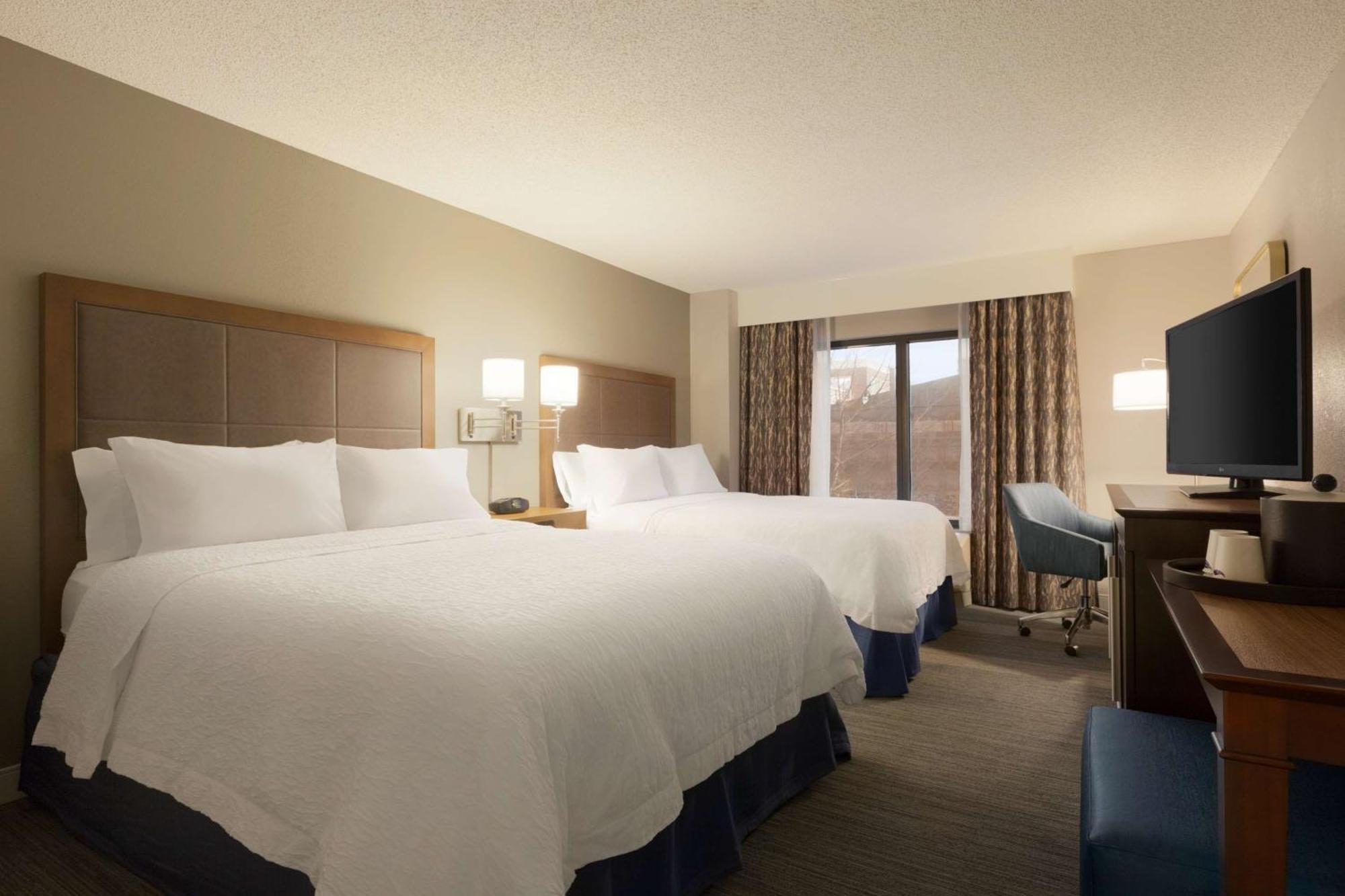 Hampton Inn & Suites Nashville-Downtown Bagian luar foto
