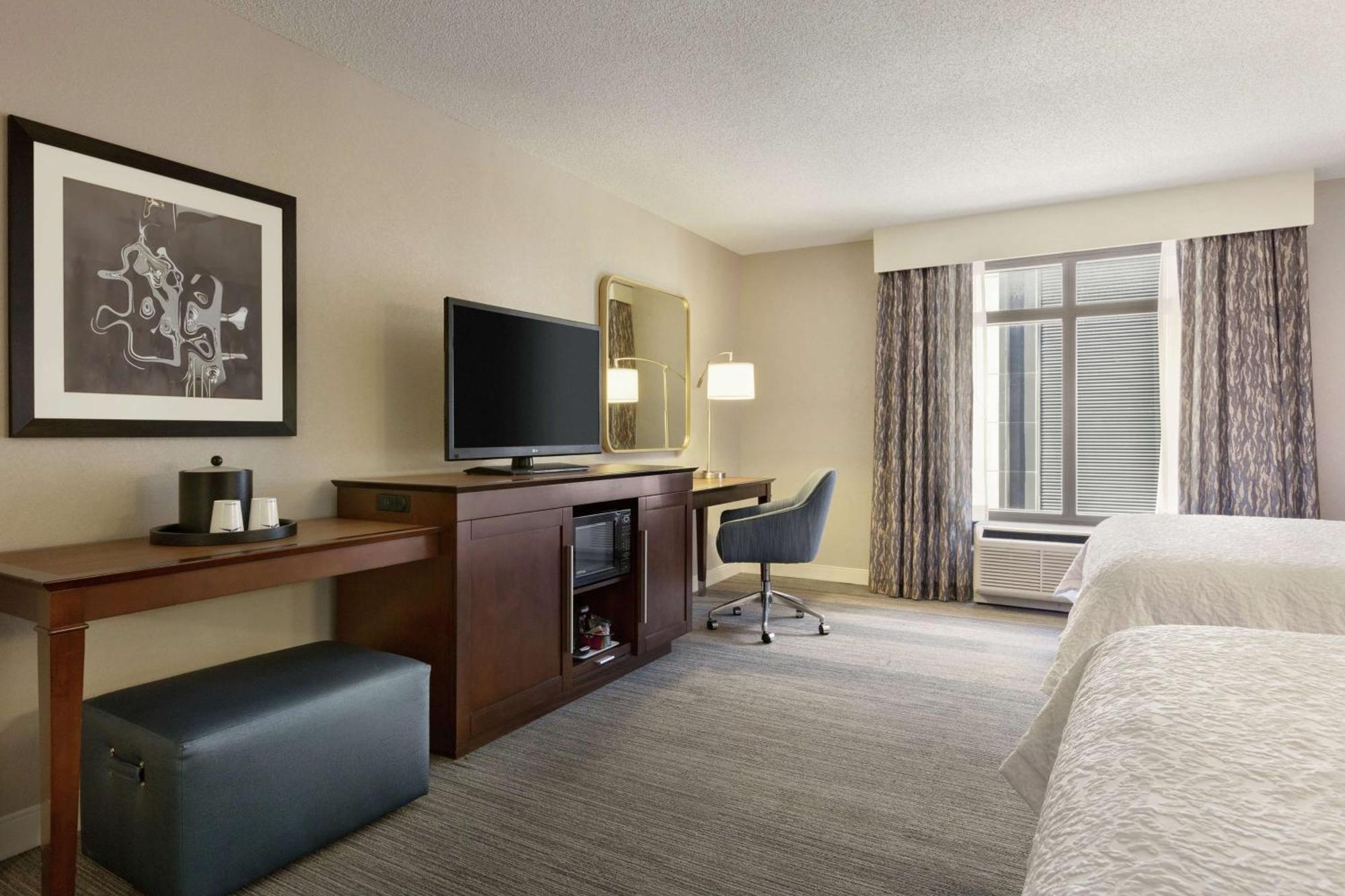 Hampton Inn & Suites Nashville-Downtown Bagian luar foto