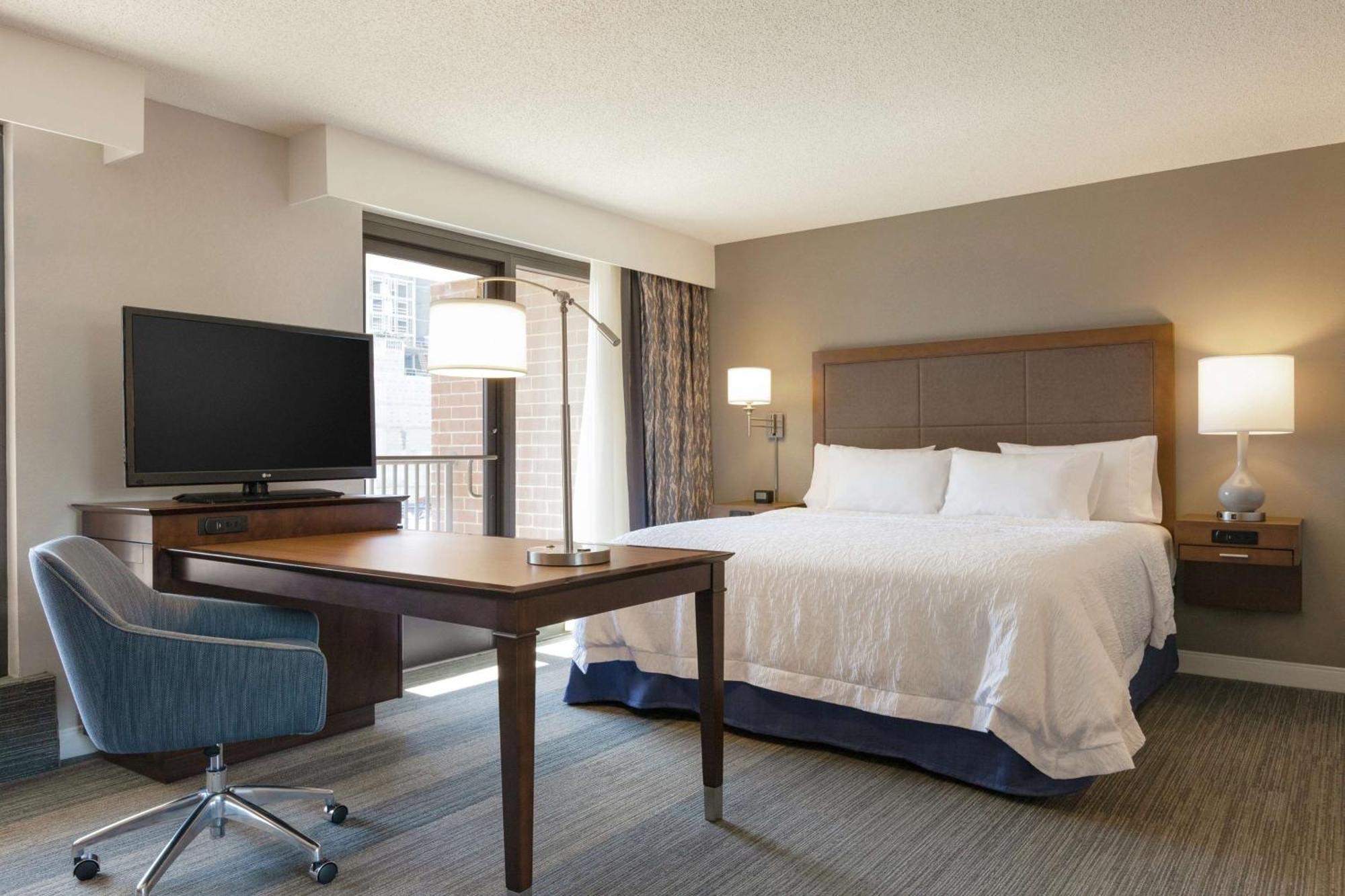 Hampton Inn & Suites Nashville-Downtown Bagian luar foto