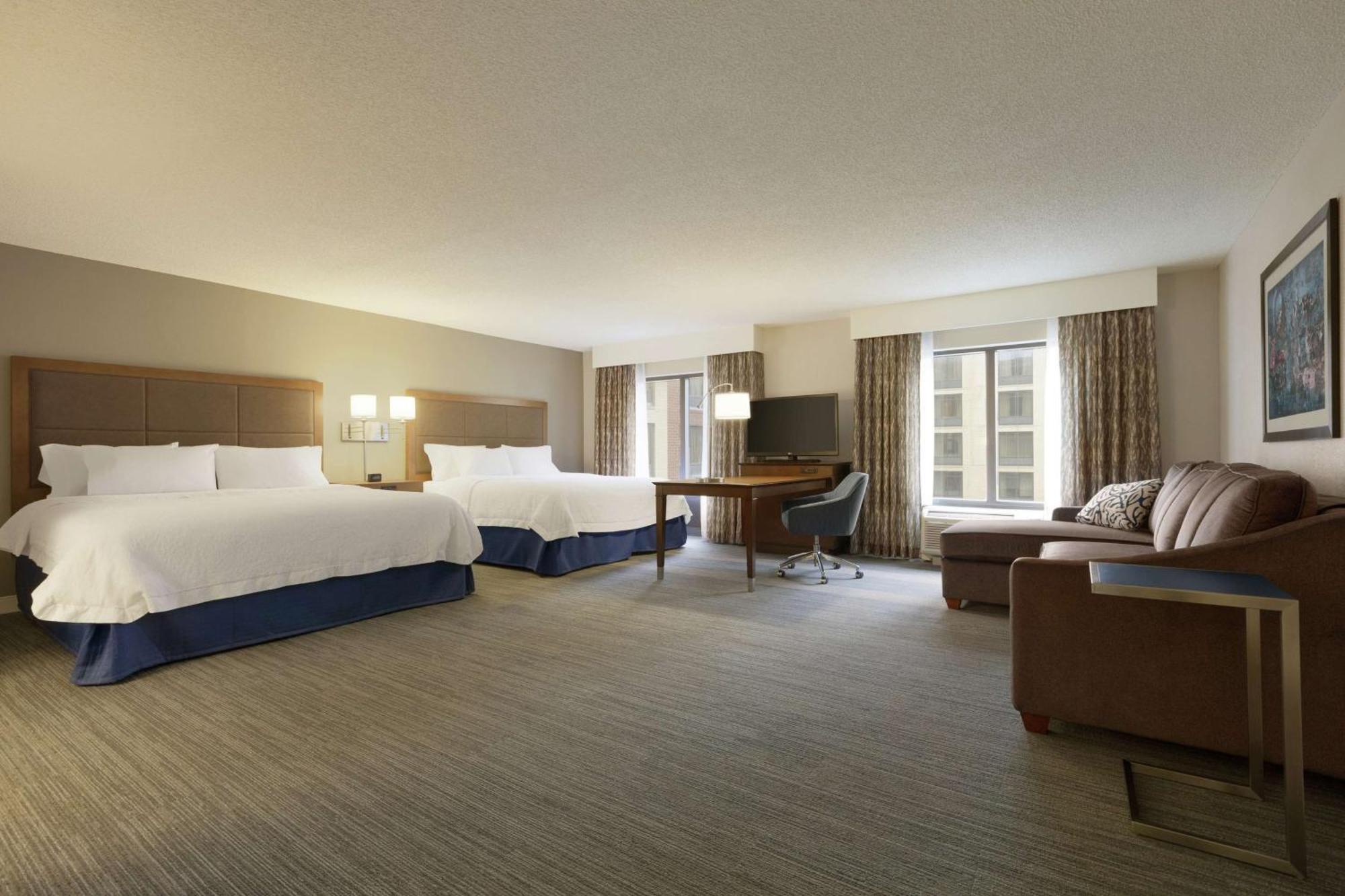 Hampton Inn & Suites Nashville-Downtown Bagian luar foto