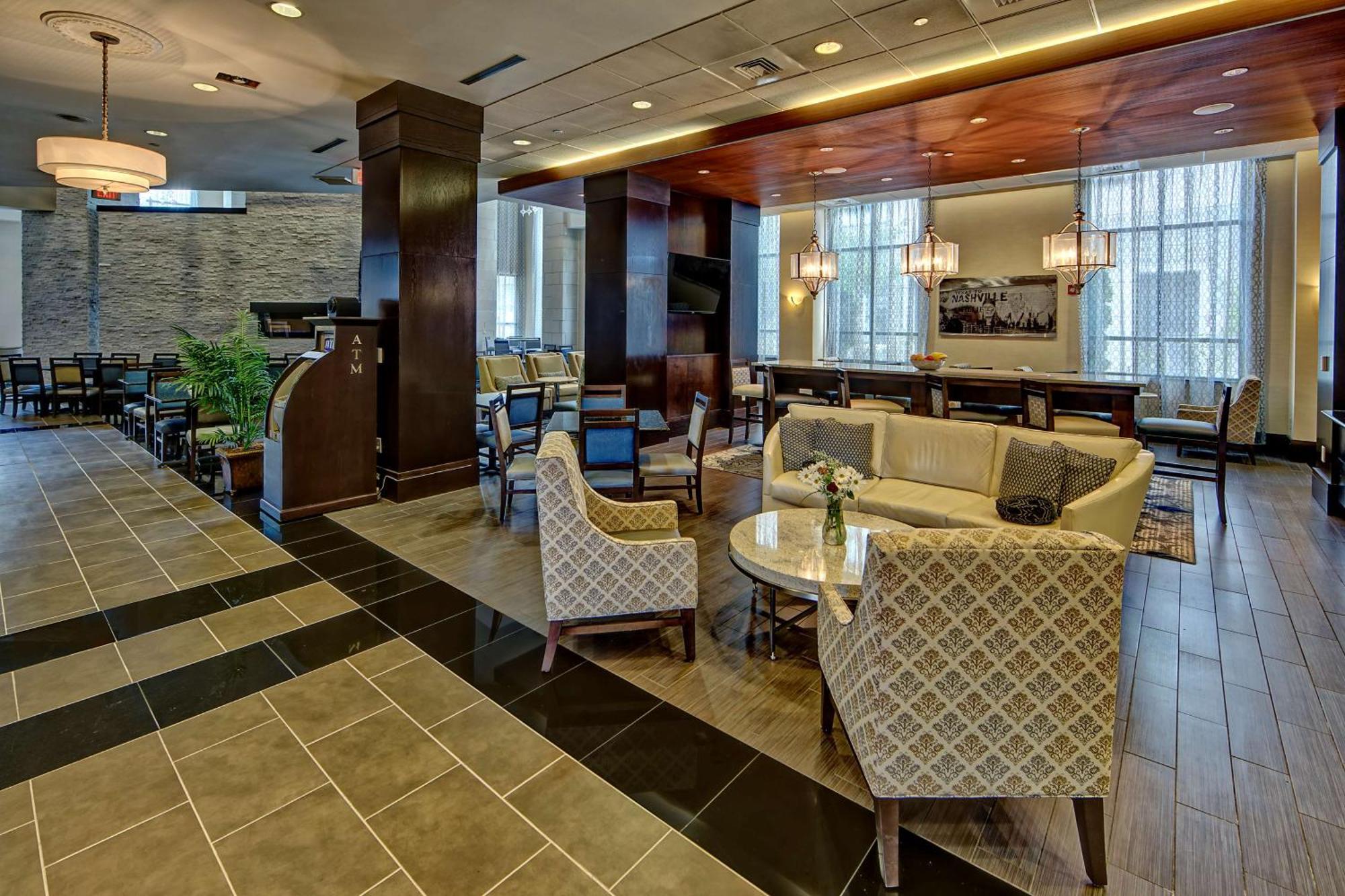 Hampton Inn & Suites Nashville-Downtown Bagian luar foto